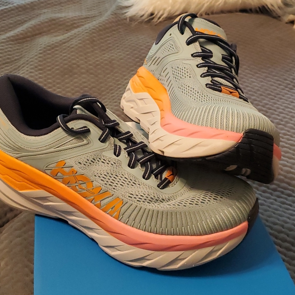 Hoka Bondi 7 one on one